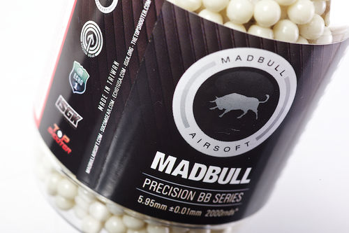 Madbull Precision 0,2g Dark Knight Tracer Red 2000 rds Bottle <font color=red> (Not for Germany)</font>