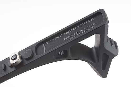 Strike Industries SI LINK-CFG Curved Fore Grip <font color=red> (Not for Germany)</font>